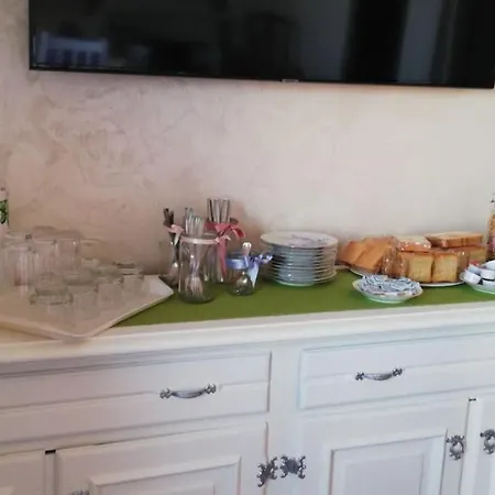Villanova 37 Bed & Breakfast 2*